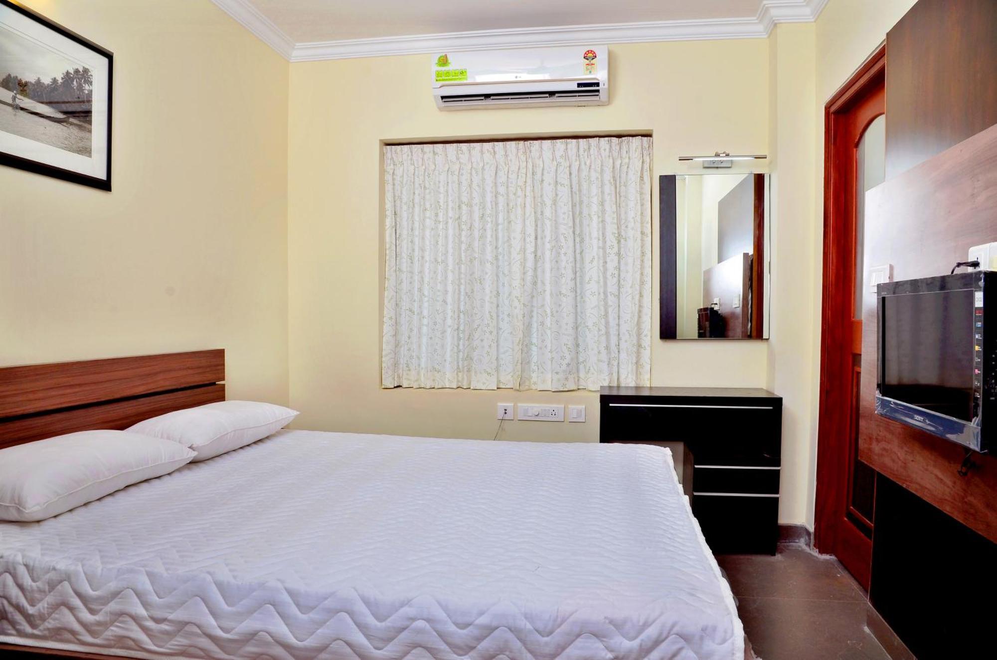 French Avenue Hotel Mahe Buitenkant foto