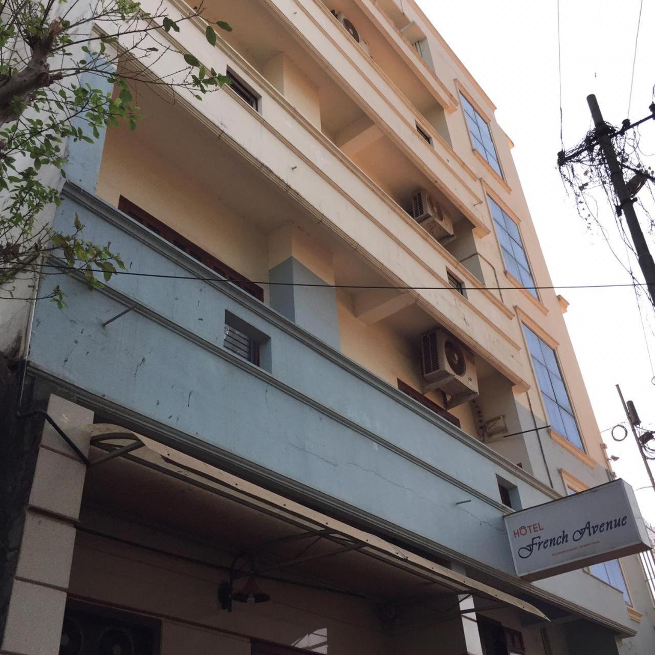 French Avenue Hotel Mahe Buitenkant foto